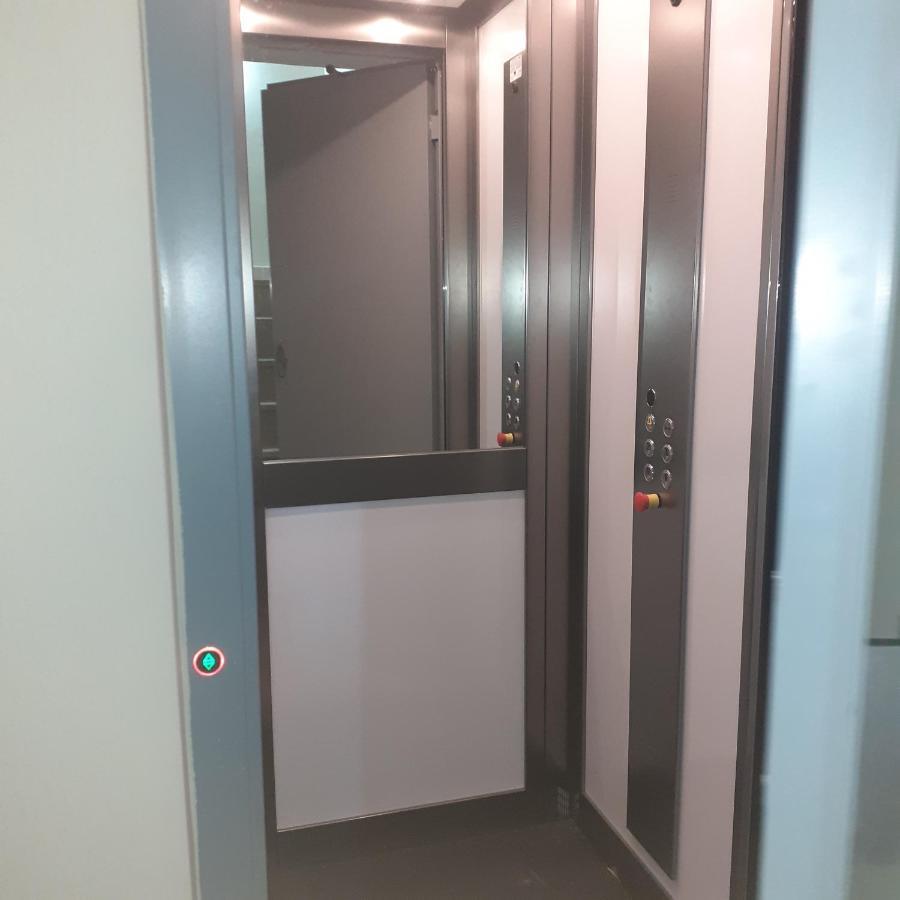 Palazzo Galante Aparthotel Margherita Di Savoia Bagian luar foto